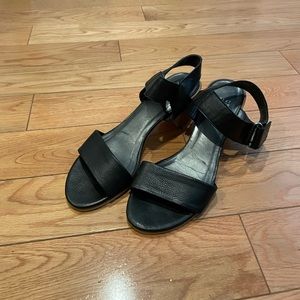 Stuart Weitzman Sz9 Broadband Sandals - black